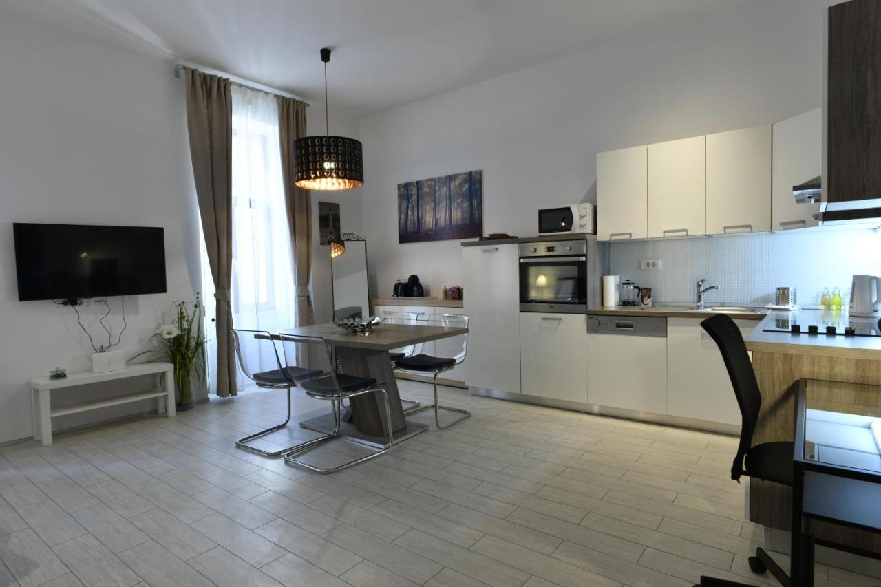 Apartment Antiope Zagreb Buitenkant foto