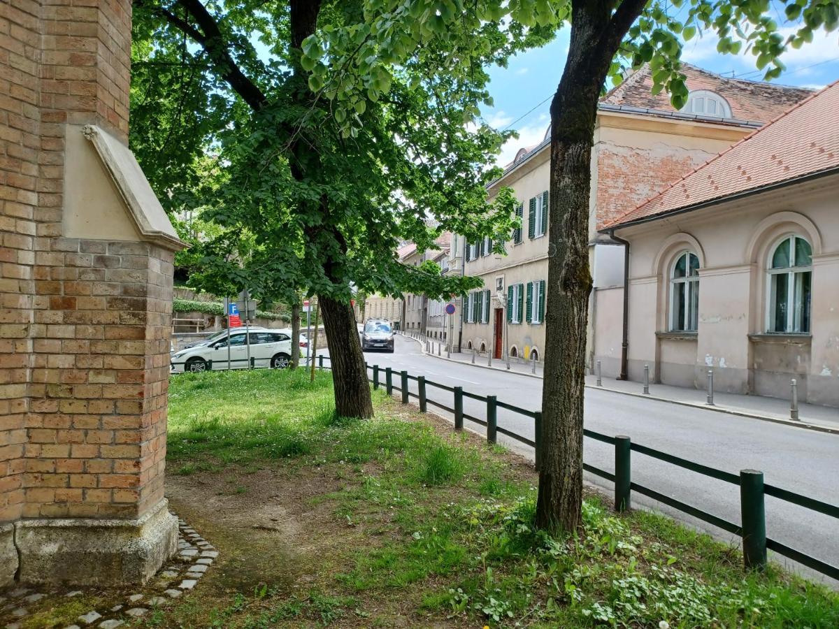 Apartment Antiope Zagreb Buitenkant foto